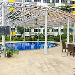 Cozy Studio Springlake Summarecon Bekasi Apartment By Travelio