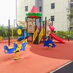 Cozy Studio Springlake Summarecon Bekasi Apartment By Travelio