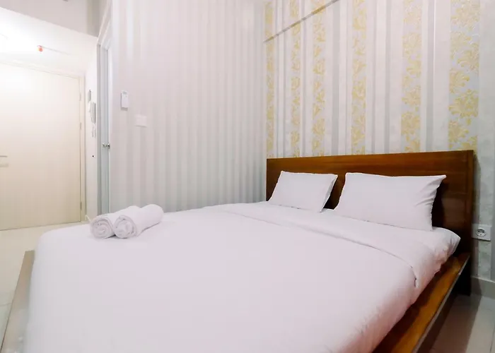 Cozy Studio Springlake Summarecon Bekasi Apartment By Travelio